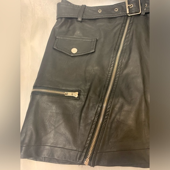 SEEK The Label Vegan Leather Asymmetrical Skirt Sz XS - Picture 2 of 9